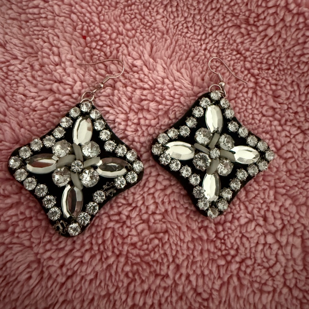 Elegant Black and Rhinestone Earrings
